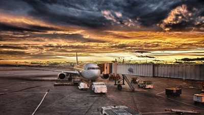 مسافربری-فرودگاه-هواپیما